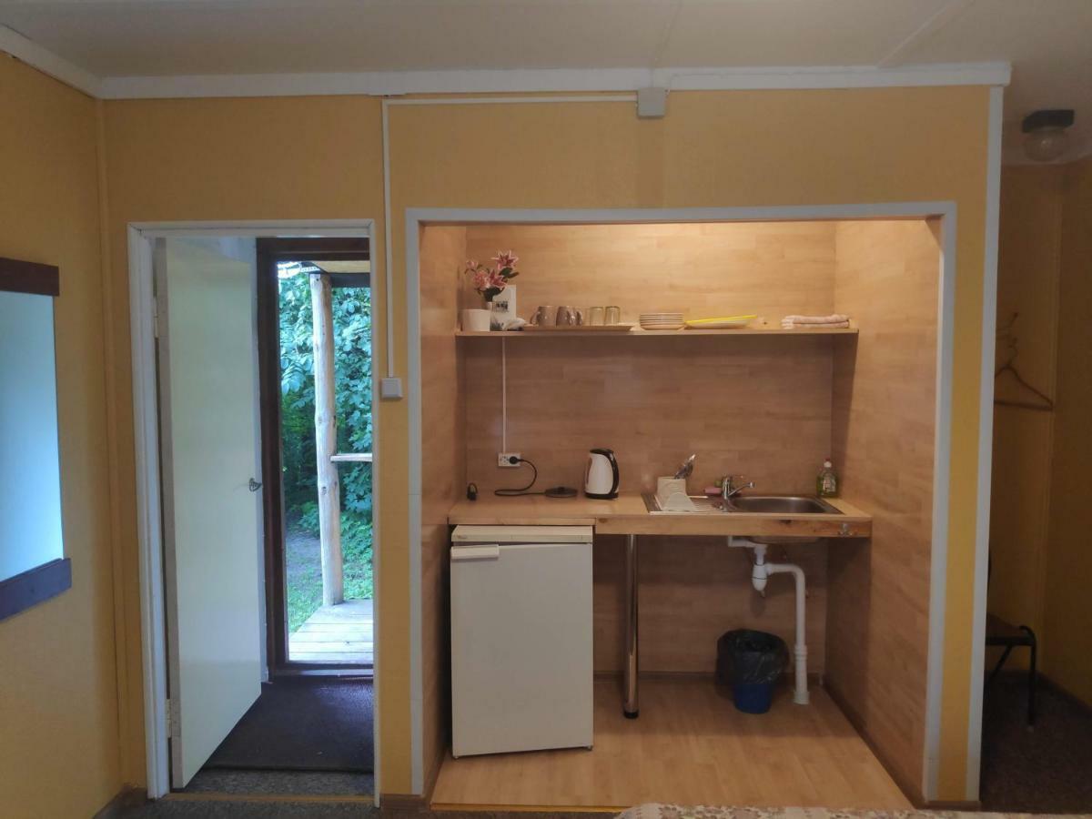 Ostello White House Puhkemaja Uulu Esterno foto
